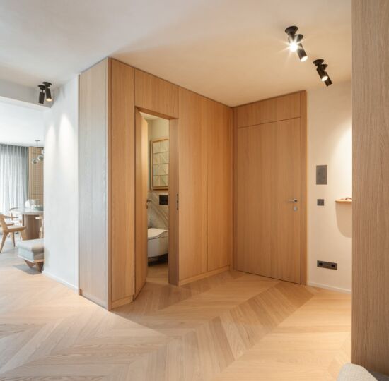 assets/images/6/interior-holz-tueren-flaechenbuendig-interiordesign-muenchen-bogenhausen-cd799c53.jpg