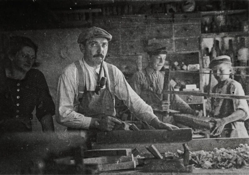 assets/images/b/Historie_Moebelmanufaktur_Wagner-eef28e06.jpg